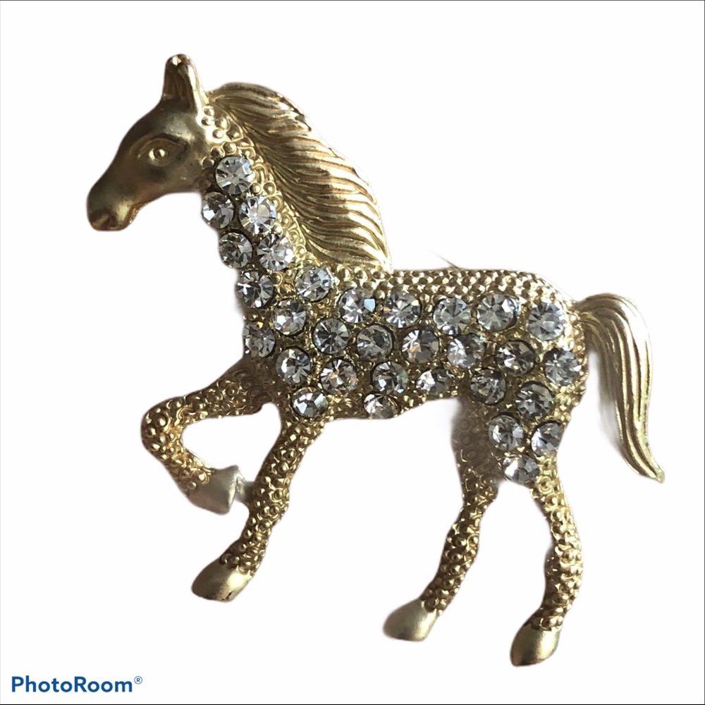 Gorgeous gold tone horse pin brooch w/rhinestones